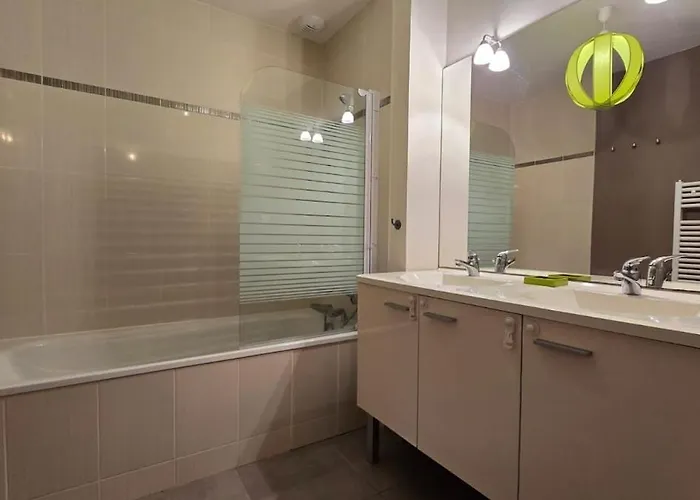 Semesterbostad Maison Calme Et Lumineuse A Proximite Des Plages De *