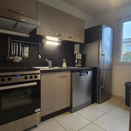 Maison Calme Et Lumineuse A Proximite Des Plages De *